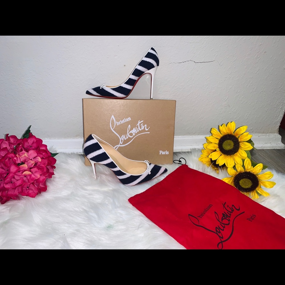 ❌SOLD❌Christian Louboutin Pumps Navy/White